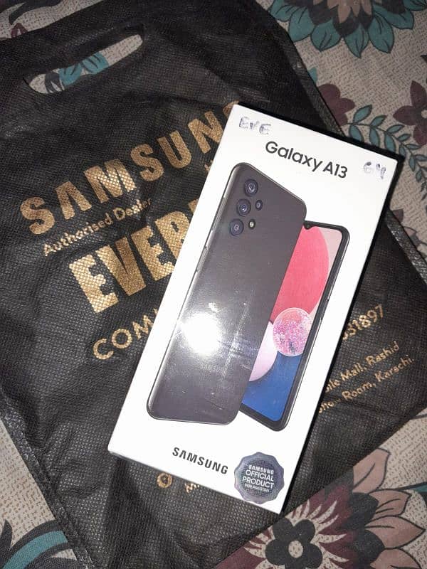 Samsung galaxy A13 (BLACK] 2