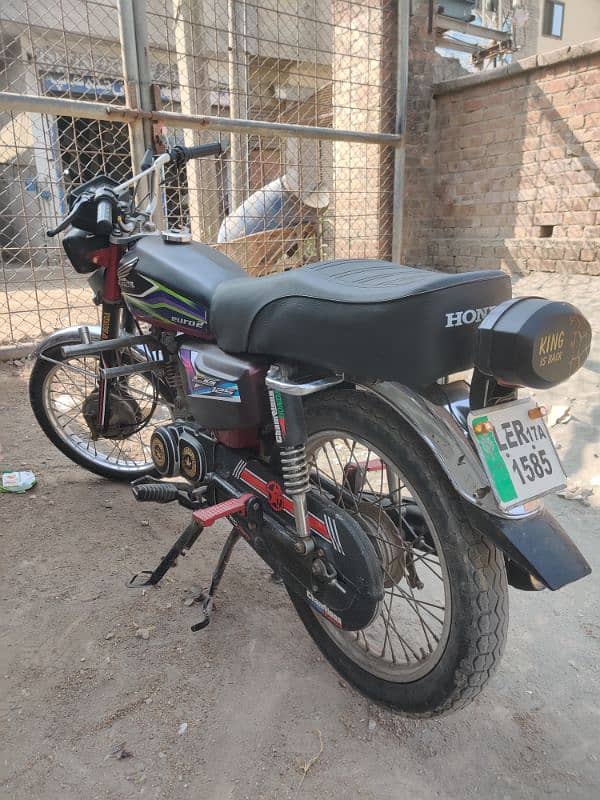 Honda 125 For Sale : 03061644013 4