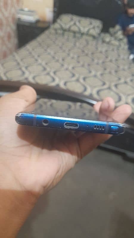 Samsung Galaxy Note 9s 6