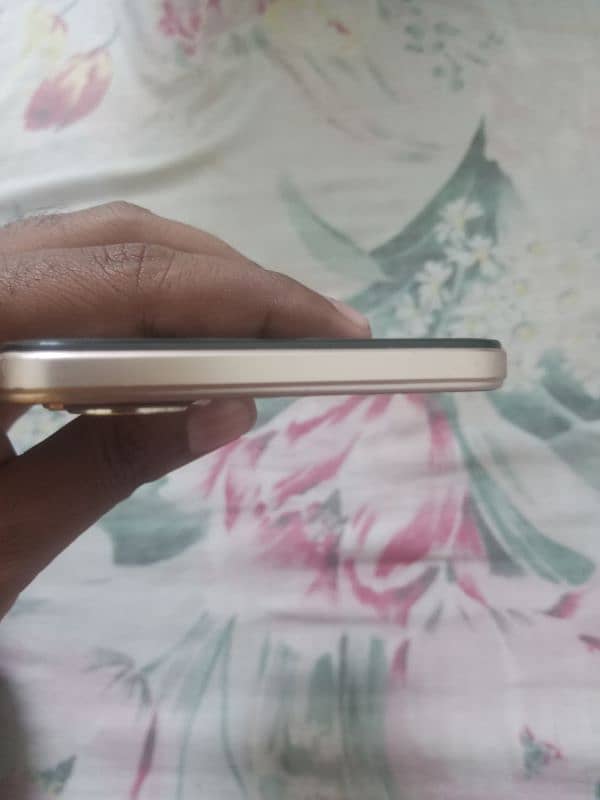 Infinix note 12 6/128 3