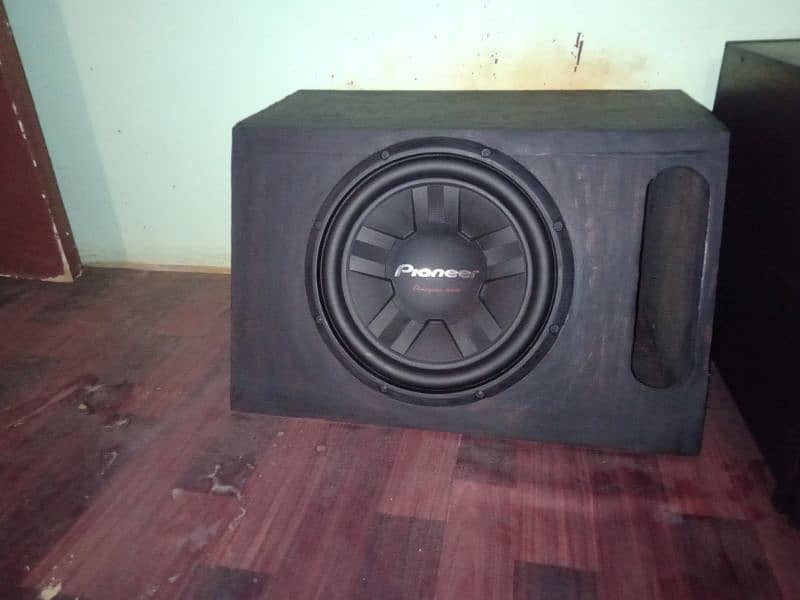 PIONEER WOOFER / SOLID AUDIO AMP 2