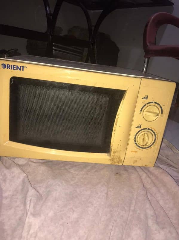 ORIENT MICROWAVE OVEN. 1