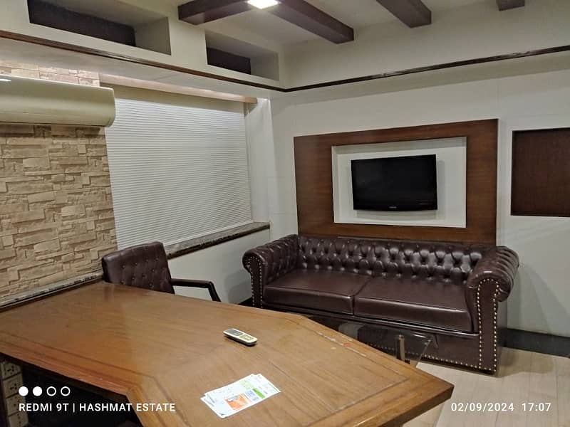 Fully Furnished Office For Rent 18