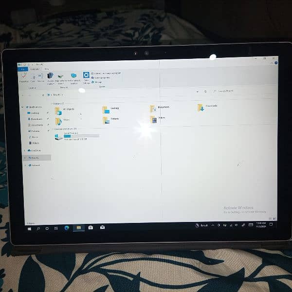 Laptop Microsoft Surface pro 4 i5 6th generation 4Gb Ram 128GB SSD 3