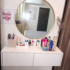 Mirror with floating vanity table