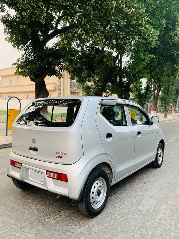 Suzuki Alto 4