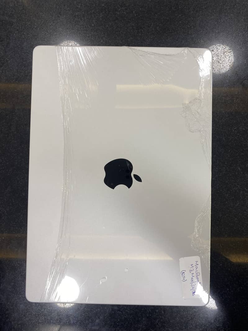 MacBook Pro 2023 M3 Max Chip Box Open Un-Used 5