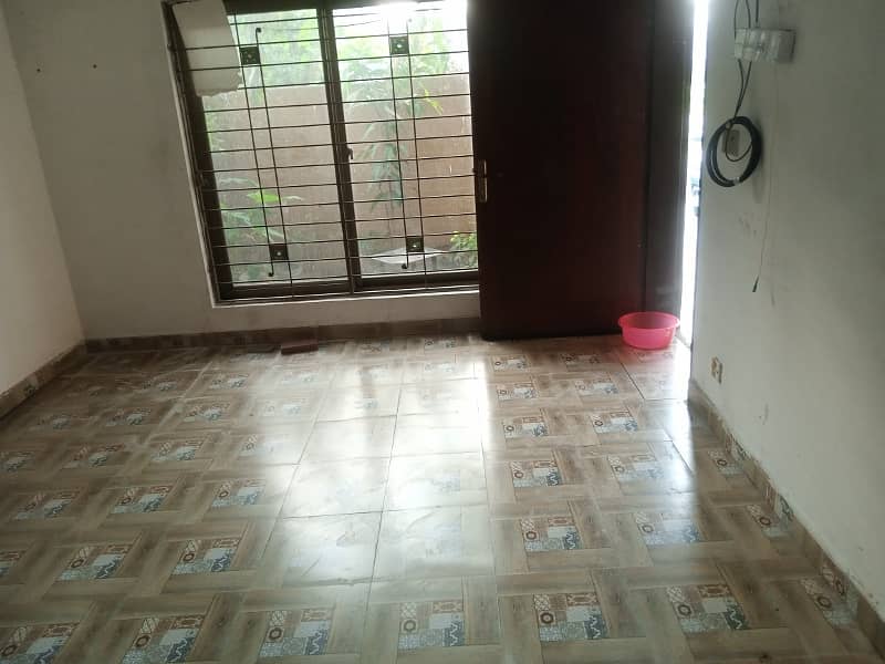 An independent 1.5 storey house for rent in high court phase 2 1