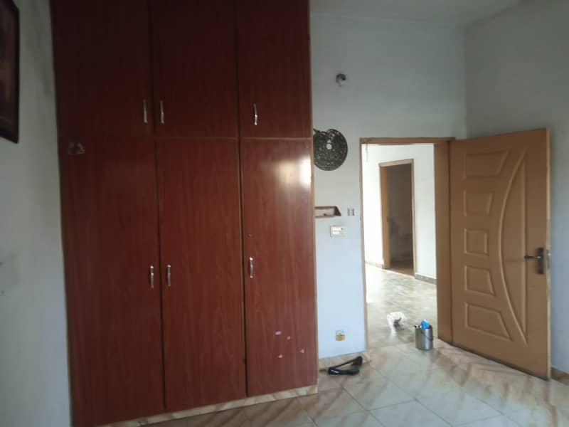 An independent 1.5 storey house for rent in high court phase 2 10