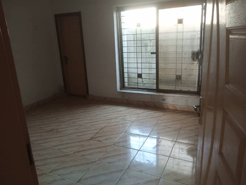 An independent 1.5 storey house for rent in high court phase 2 16