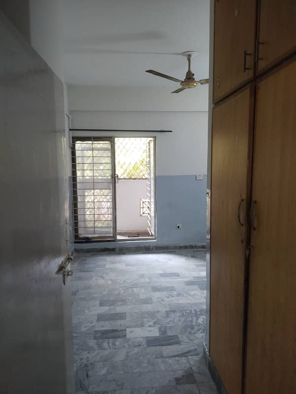 PHA flats i-11 C type flat ground floor contact only family 4