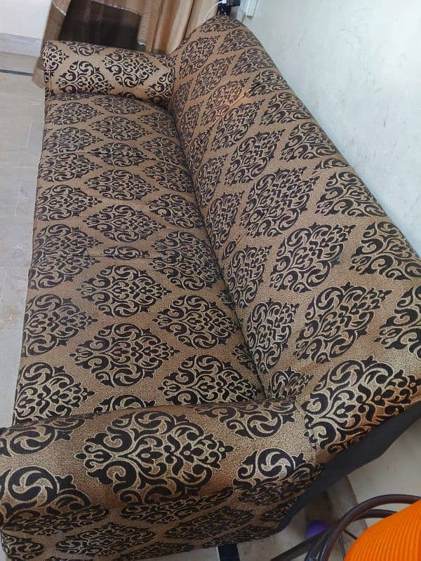 3 seater Sofa For Sale 2