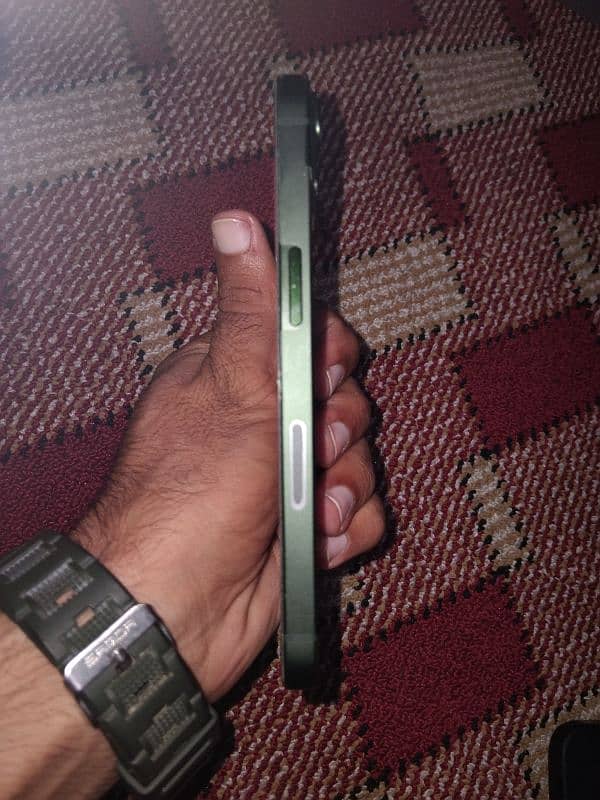 iPhone 13 non PTA 2