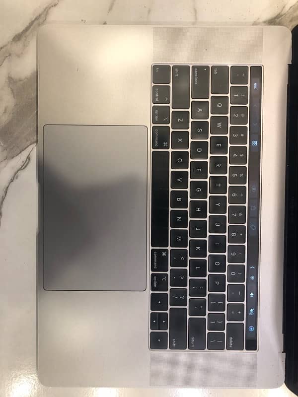 Apple Macbook 2019.15” for sale 5