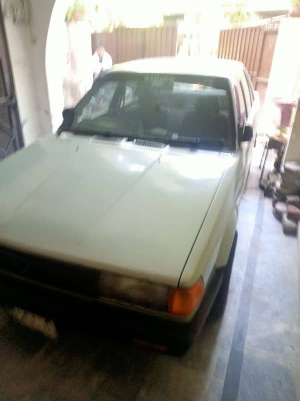 Nissan Sunny 1989 8