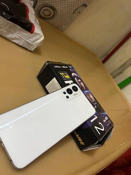 Infinix Hot 12 6/128 7