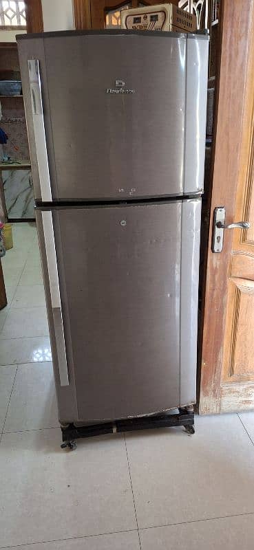 dawlance fridge home used 0