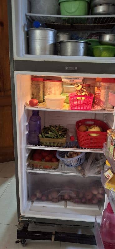 dawlance fridge home used 1