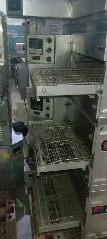 Conveyor pizza oven middle by marshall JK sb kitchen engineering 4