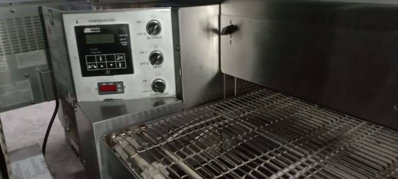 Conveyor pizza oven middle by marshall JK sb kitchen engineering 8