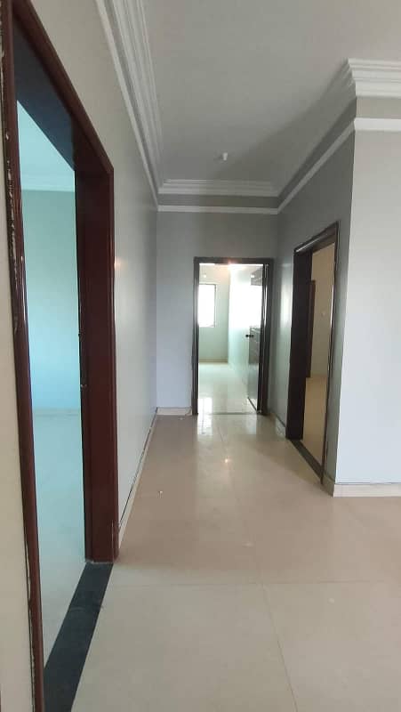 Clifton Block 5, 1600 Sqft, 3 Bed Apartment for Rent. 2