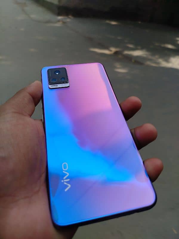 Vivo v20 2