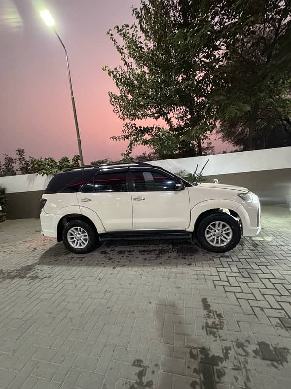 Toyota Fortuner 2014 5