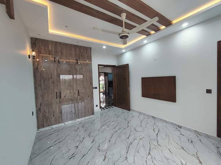 5 Marla Brand New Luxury House For Sale In OVERSEAS C Block (SECTOR C) Bahria Town Lahore 3