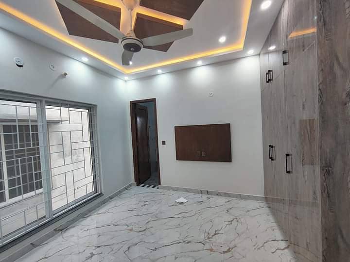 5 Marla Brand New Luxury House For Sale In OVERSEAS C Block (SECTOR C) Bahria Town Lahore 16