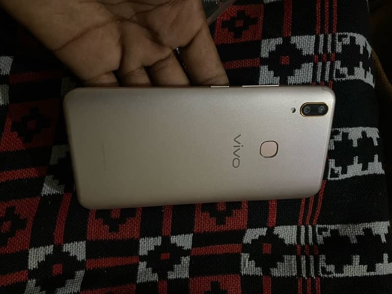 vivo 4/64GB Only Phone 10/10 / O3O4973O675 4