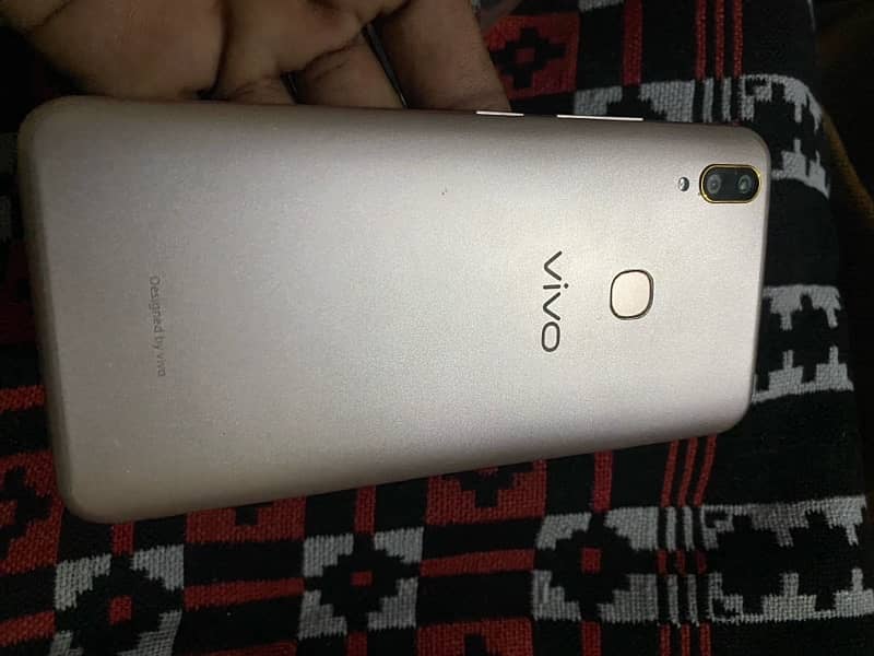 vivo 4/64GB Only Phone 10/10 / O3O4973O675 5