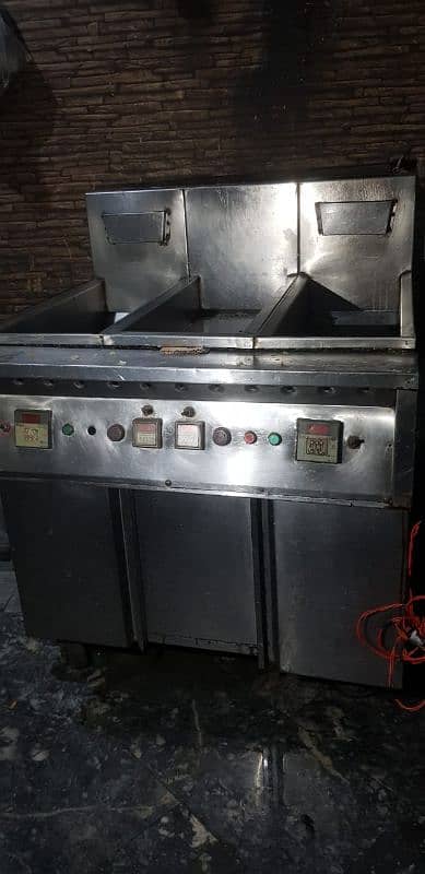 32 Liter Automatic Fryer 1