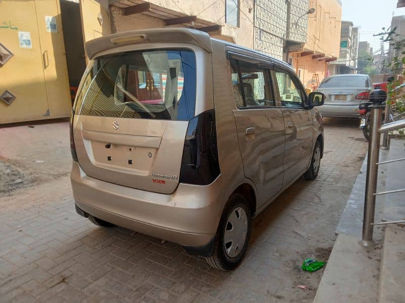 Suzuki Wagon R 2015 3