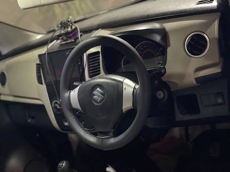 Suzuki Wagon R 2018 4