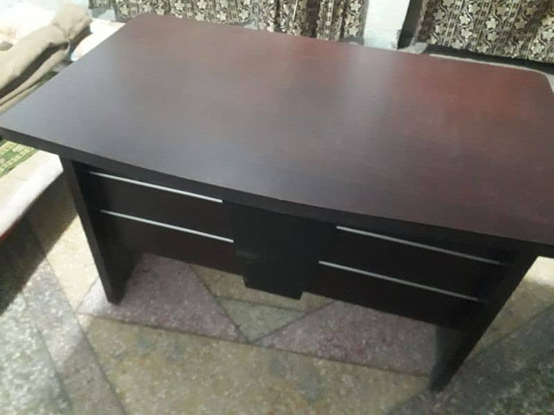 office table size 30 " x 48 "  urgent sale 3