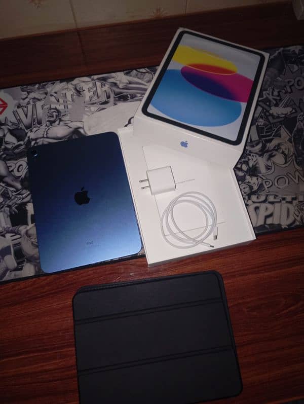 iPad 10 with 11 months Apple warranty Blue color 8