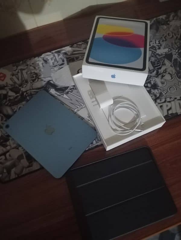 iPad 10 with 11 months Apple warranty Blue color 9