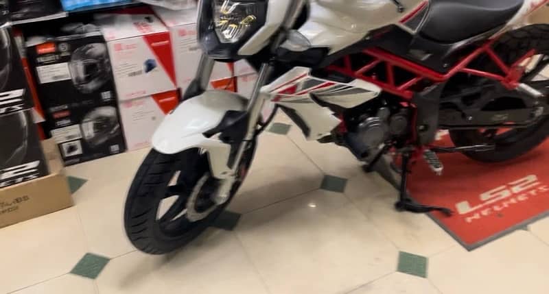 Benelli TNT 150i 2021, 11000km, Karachi Reg 4