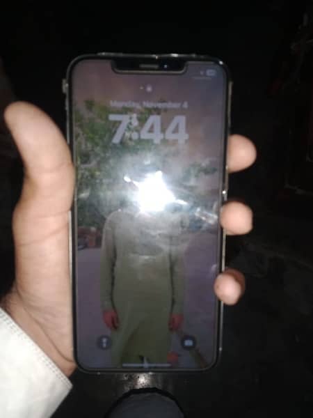 XS max eats Ap nu 03107046155 4