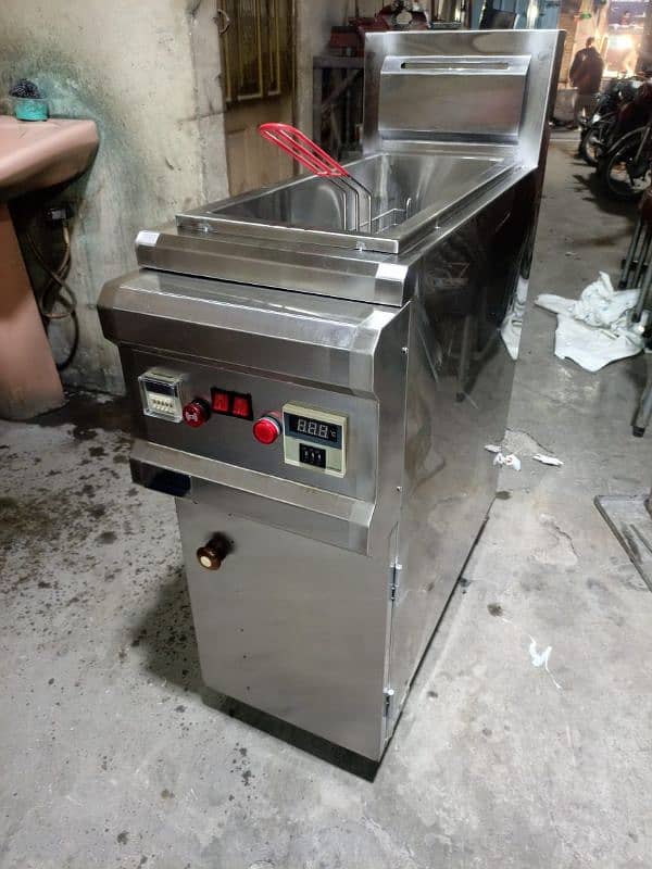 Commercial deep fryer single double SB Kitchen Engineering Equipment 0