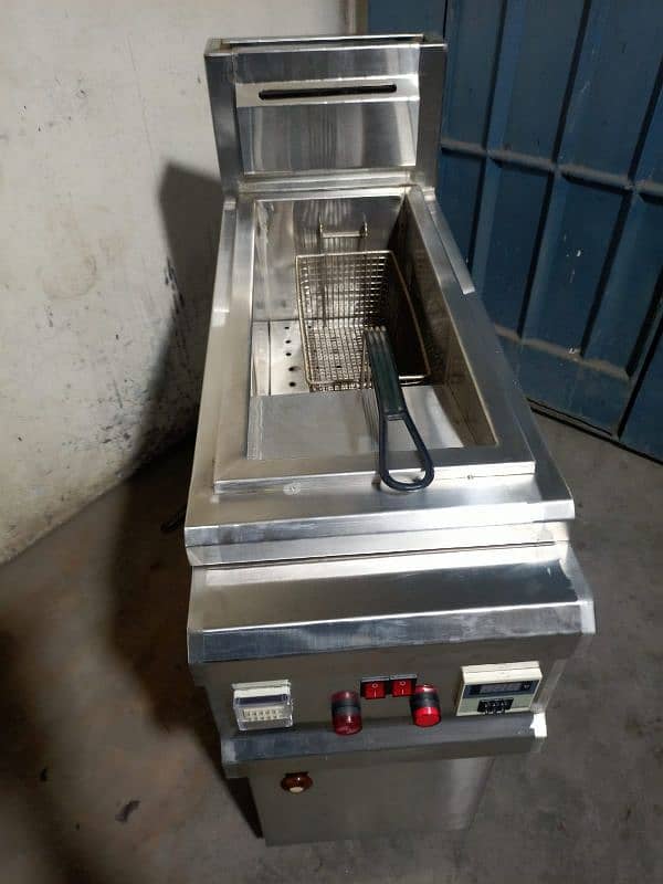 Commercial deep fryer single double SB Kitchen Engineering Equipment 2