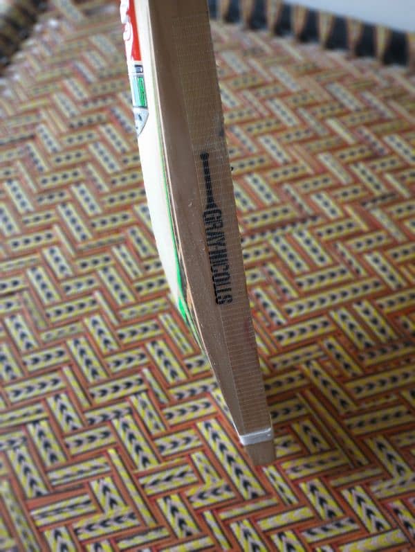 English willow cricket bat 0