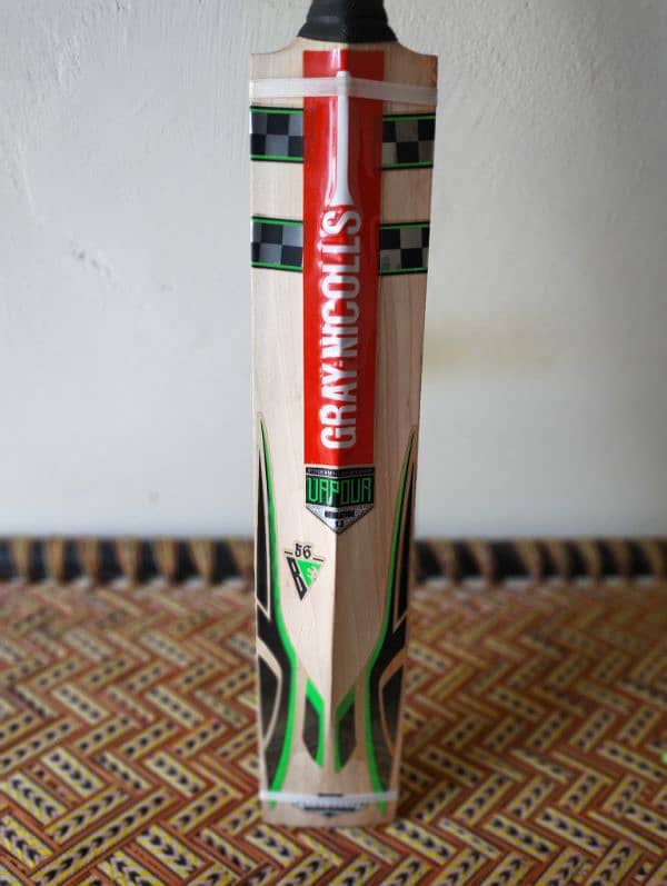 English willow cricket bat 1