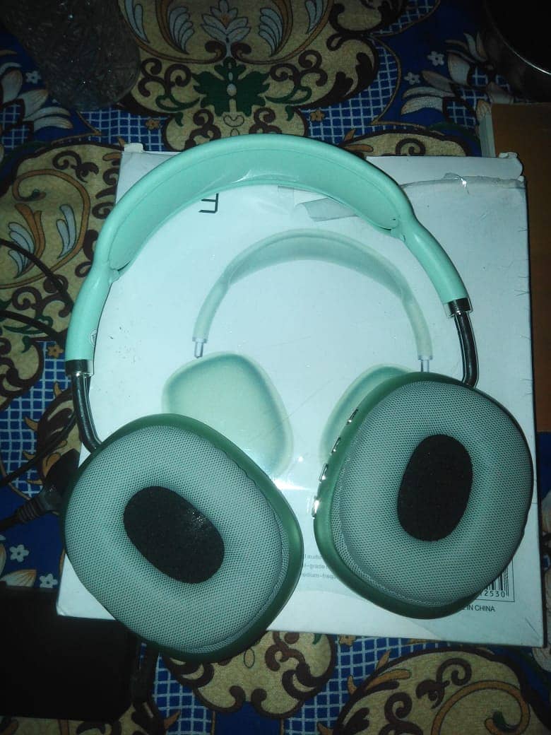 wirelesss headphone 1