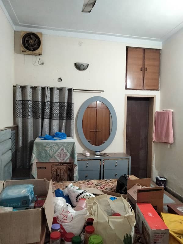 MIAN ESTATE OFFERS 5 MARLA LOWER PORTION FOR RENT FOR SMART FAMILY 8