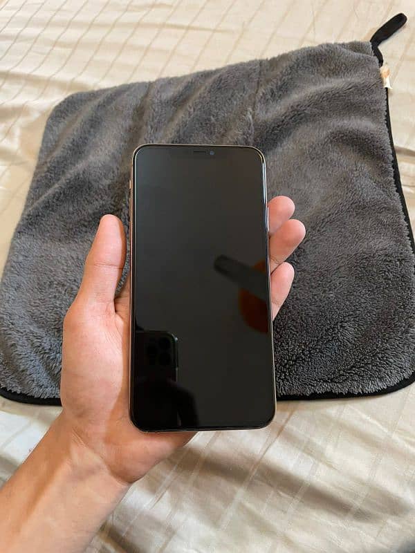 Iphone 11 Pro Max 64gb Pta Approved 3