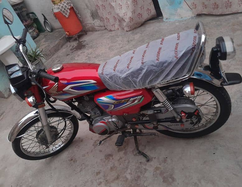 Urgent Sell Honda 125 Good Condition. 1