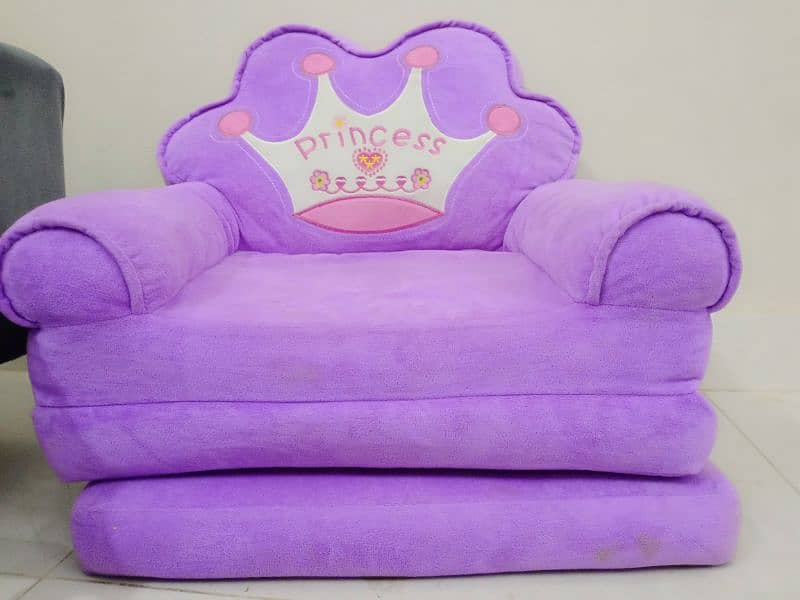 Kid's Sofa or small bed, almost new condition "Princess" 0