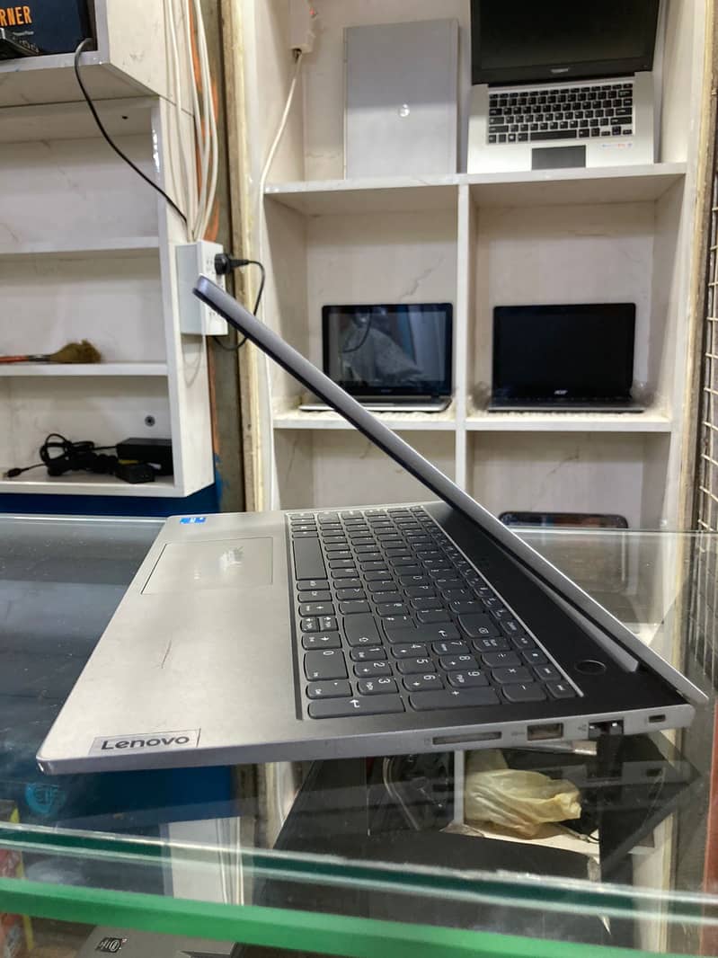 Lenovo Thinkbook core I5 4