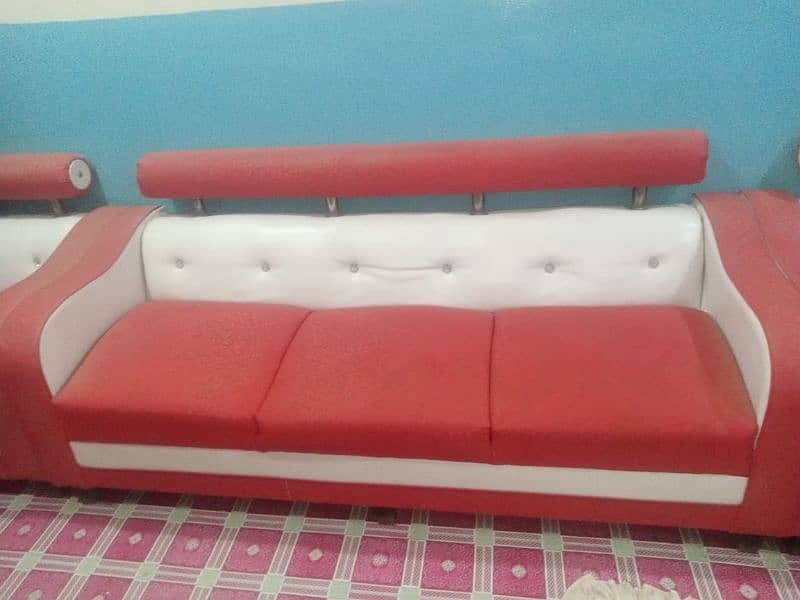 Bed/Devidor/Almari/dressing/Sofa set 10